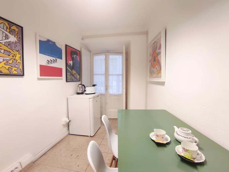 Bel Appartement Dans Le Centre De Mailand Exterior foto